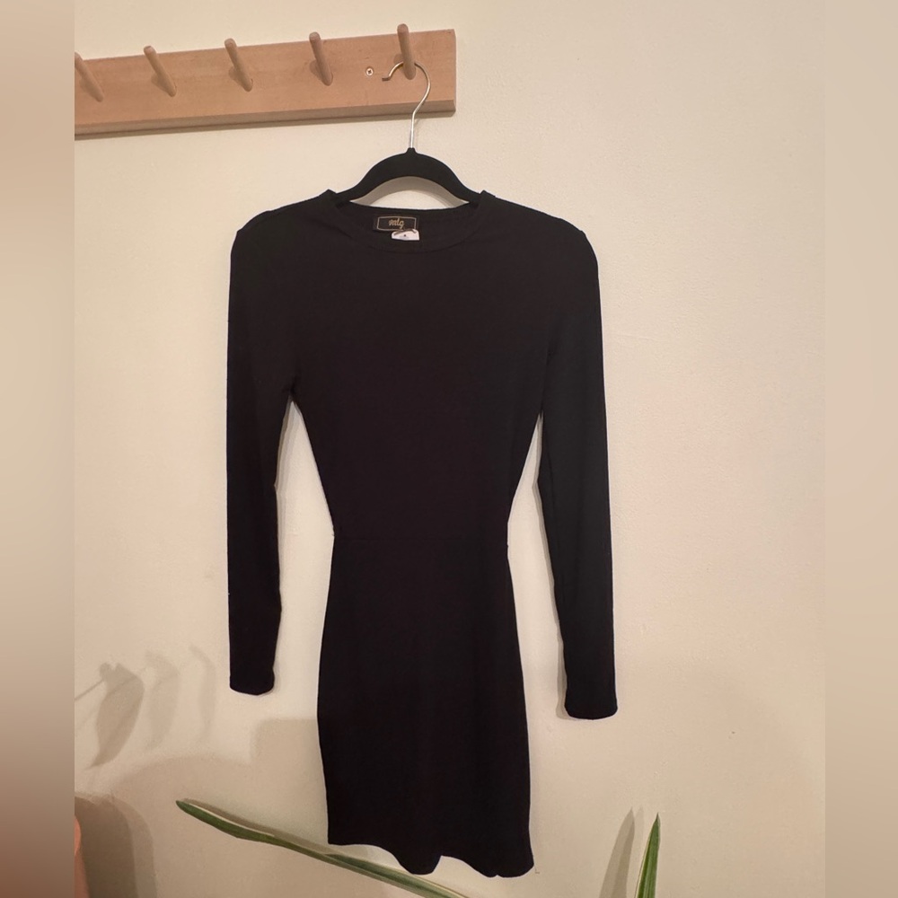 Ribbed long sleeve dress. Black. Size small.